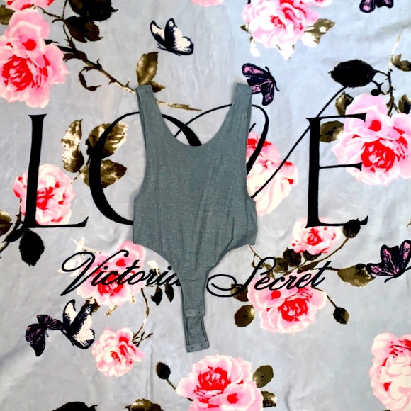 Fashion nova heather grey bodysuit. - Picture 1 of 2